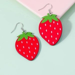 (3)PC SET (1) PAIR OF FLAT BACK STRAWBERRY ACRYLIC EARRINGS